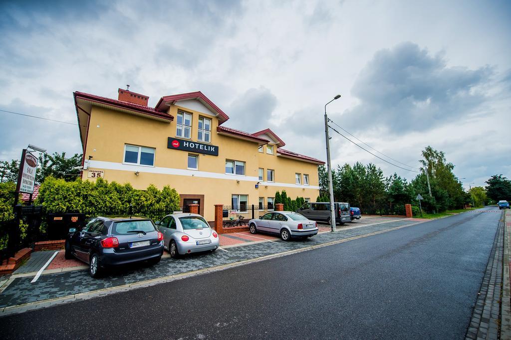 Hotelik Jankowski Raszyn Exterior photo