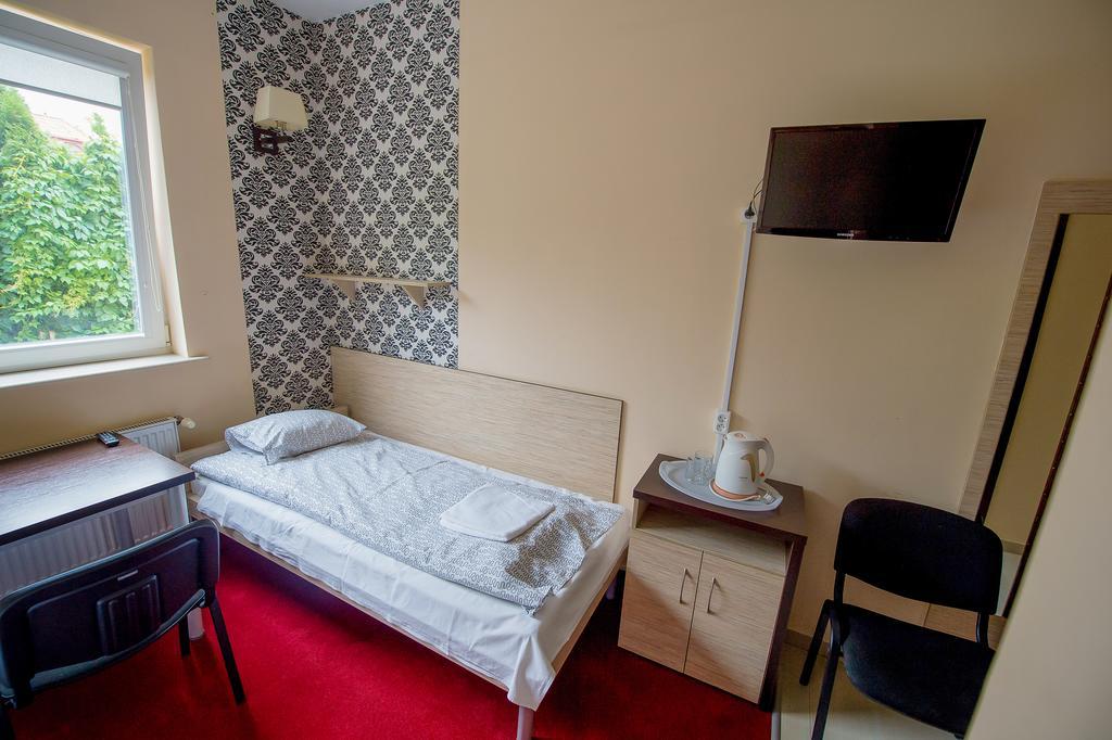 Hotelik Jankowski Raszyn Exterior photo