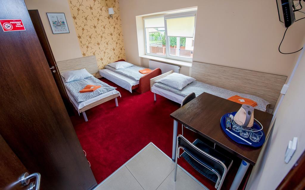 Hotelik Jankowski Raszyn Exterior photo